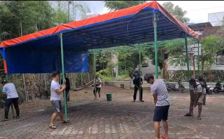 Kerja Bhakti Persiapan Bazar Takjil UMKM